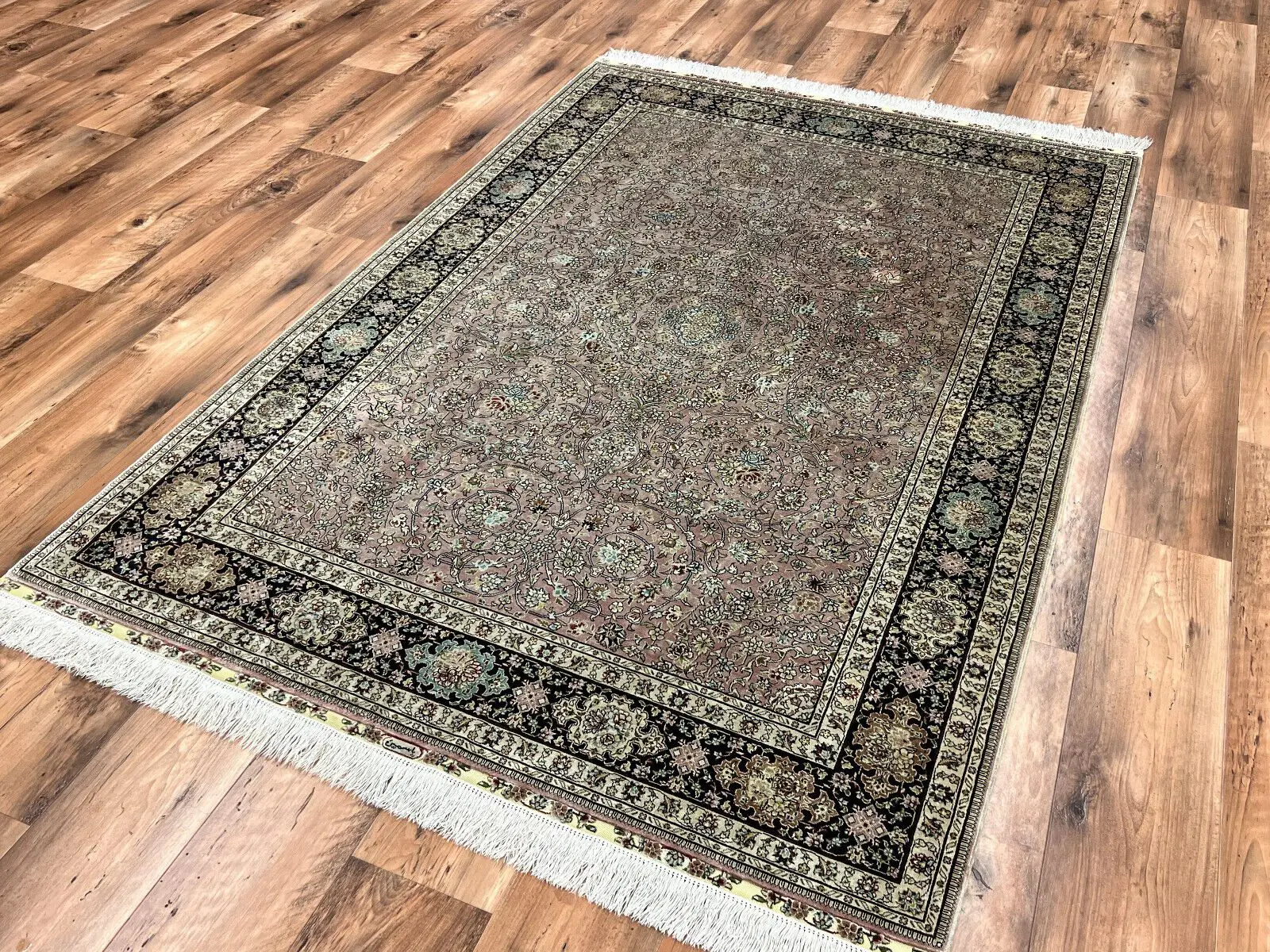 **Exklusiver Hereke Seide Teppich 186 x 123 cm – Meisterknüpfung mit ca. 1 Million Knoten/m² – Wunderschöne fliederfarbene Muster – Handgeknüpft – Perserteppich**