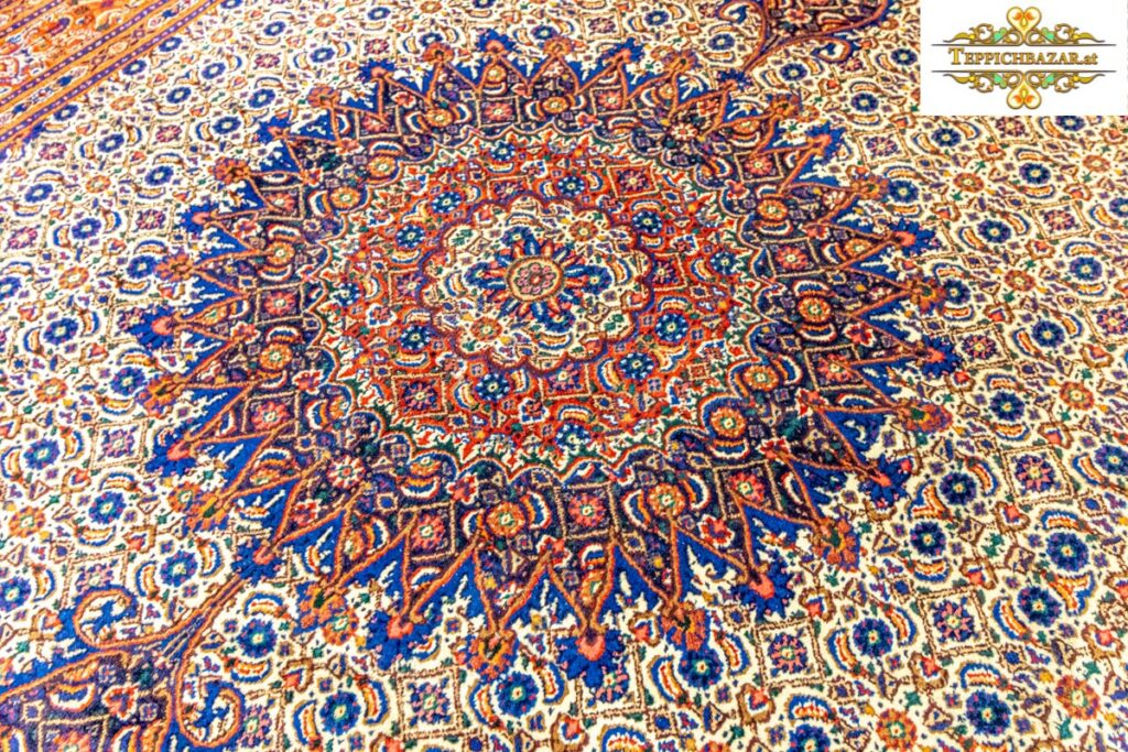 (#122) APPROX. 307X200CM HAND KNOTTED FINE PERSIAN RUG WITH SILK - MOUD (MAHI - FISH PATTERN) MOUD,PERSIAN RUG,CARPET BAZAR,ORIENTAL RUG,SILK RUG,WITH SILK,HAND KNOTTED,HAND KNOTTED,GABBEH,KELIM,BUY ONLINE PROVINCE: IRAN (BIRJAND-MOUD) KNOT DENSE : APPROX. 300.000 KNOTS/SQM (38 RADJ) CONDITION: VERY GOOD CONDITION WITH MINIMAL SIGNS OF USE (SEE PHOTOS) PATTERN: FISH PATTERN (MAHI) WITH MEDALLION MATERIAL: VIRGIN WOOL AND SILK ON COTTON (COTTON WARP), VIRGIN WOOL PILE AND SILK FLOWERS THE CARPET IS A NOBLE PIECE, NEW AND CLEAN WITH SOME BOILING. MEDALLION AND THE CORNER PATTERN FLOWERS ARE MADE OF SILK. THE CARPET LOOKS MUCH BETTER IN REAL THAN PHOTOS. PERSIAN RUG ORIENTAL RUG