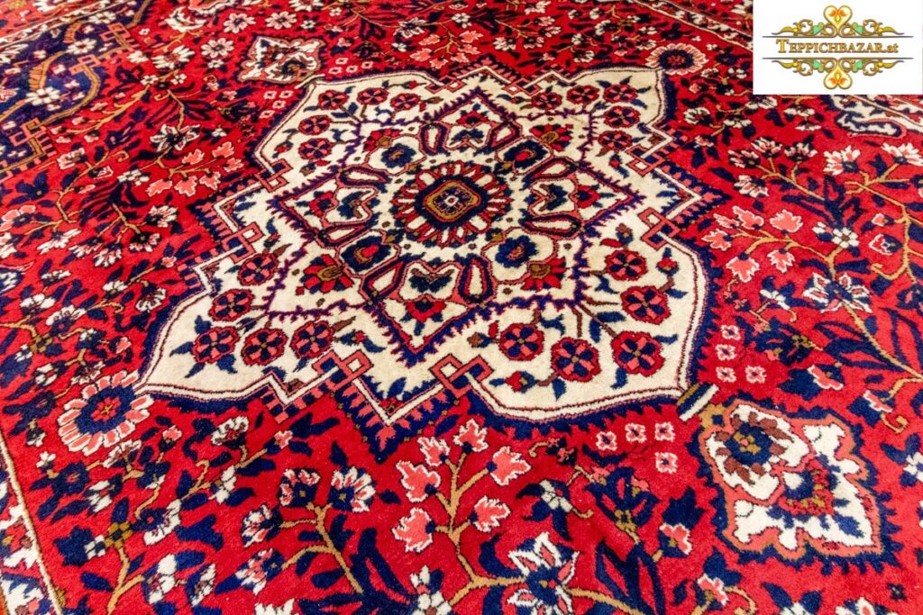 (#137) LIKE NEW 346X246CM. HANDKNOTTED INDO BACHTIAR PERSIAN CARPET (BAKHTIARI) BACHTIAR,BACHTIAR PERSIAN CARPET,PERSIAN CARPET,CARPET BAZAR,ORIENTAL CARPET,HANDKNOTTED,BUY ONLINE PROVINCE (ORIGIN): INDO BACHTIAR CONDITION: CLEAN IN ABSOLUTELY MINT CONDITION PATTERN: BACHTIAR MEDALLION MATERIAL: VIRGIN ROLL ON COTTON KNOT DENSITY: APPROX. 200.000 K/SQM (30 RAD) - SIGNIFICANTLY FINE THAN AVERAGE BACHTIAR CARPETS. PERSIAN RUG ORIENTAL RUG