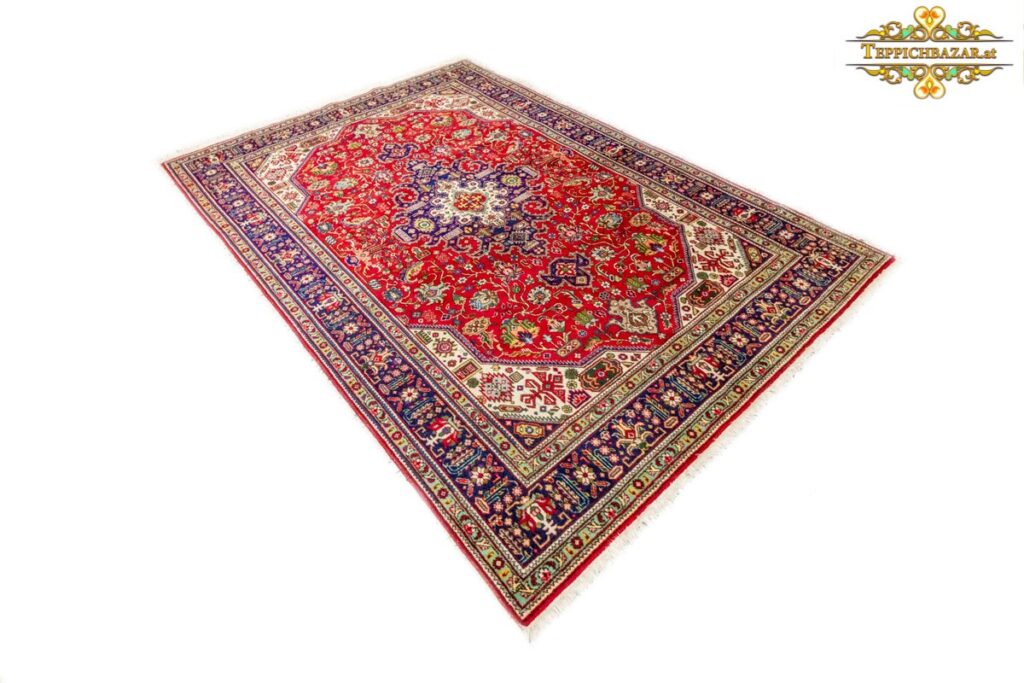 SOLD (#149) 295X195CM LIKE NEW HANDKNOT FINE PERSIAN RUG TABRIZ TABRIZ,ORIENTAL RUG,TABRIZ RUG BUY,PERSIAN RUG,CARPET BAZAR,NICE,SILK RUG,WITH SILK,HANDKNOT,HANDKNOT,GABBEH,BUY ONLINE KN OT DENSITY: APPROX. 200.000 KNOTS/SQM CONDITION: FRESHLY WASHED, LIKE NEW NO SIGNS OF USE (SEE PHOTOS) PATTERN: ANTIQUE LACHAK-TORANJ TÄBRIZ MEDALLION MATERIAL: VIRGIN WOOL ON COTTON PERSIAN RUG ORIENTAL RUG