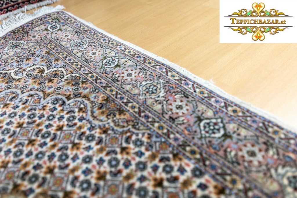 (#236) APPROX. 390X84CM HAND-KNOTTED PERSIAN RUG TABRIZ 500.000/SQM MAHI FISH PATTERN PERSIAN RUG TABRIS,TABRIZ,PERSIAN RUG,RUG BAZAR,ORIENTAL RUG,SILK RUG,WITH SILK,HAND-KNOTTED,HAND-KNOTTED,BUY ONLINE TABRIZ OD. TABRIZ PERSIAN CARPET KNOT DENSITY: APPROX. 180.000 KNOT/SQM CONDITION: LIKE NEW, SEALED FRESH WASHED WITH MOTH PROTECTION (SEE PHOTOS) PATTERN: MAHI - FISH PATTERN WITH MEDALLION MATERIAL: FLOOR 100% VIRGIN WOOL WITH SILK - WARP 100% COTTON ORIGIN (PROVINCE): TABRIZ (IRAN) PERSIAN CARPET OR CARPET