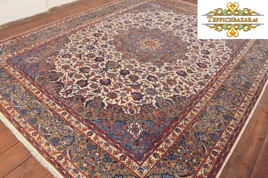 (#H1051) APPROX. 400X297CM HANDKNOT CENTRAL PERSIA PERSIA CARPET PERSIAN RUG, CENTRAL PERSIA, WOOL, ORIENT RUG, CARPET BAZAR, CARPET, CARPETS, PATTERNS, BRICKLER, ORIENT RUG TYPE: PERSIAN CARPET WITH SIGNATURE ORIGIN: CENTRAL PERSIA FLOOR: 100% WOOL WITHOUT NE ADDING NECKLACE: 100% COTTON SIZE : 400X297CM NUMBER OF NODES: APPROX. 200.000 KNOTS PER M² CONDITION: VERY GOOD, IN TOP CONDITION PERSIAN CARPET ORIENTAL CARPET
