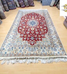 (#246) like NEW approx. 255x162cm Hand-knotted Nain Persian carpet 9la 500.000/sqm with silk
