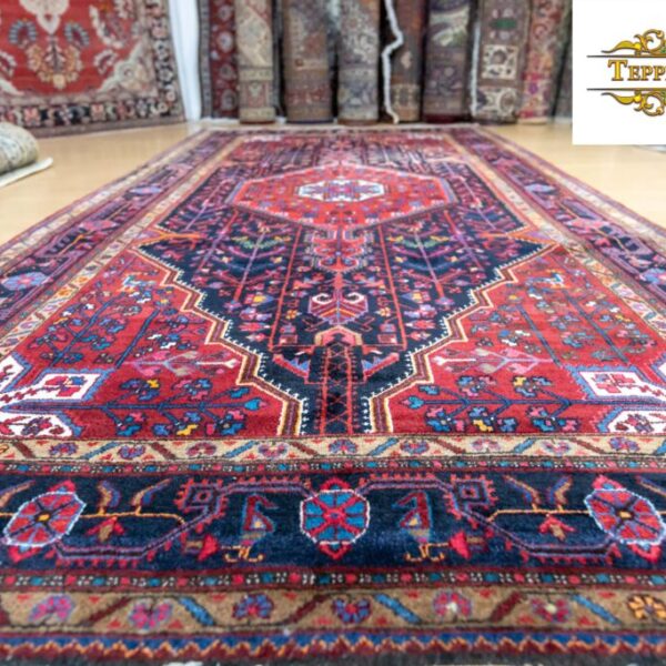 Carpet bazaar Oriental carpet Persian carpet Vienna (3 of 42)