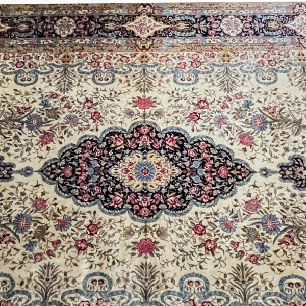 Obchod s kobercami Bazar kobercov Tabzir Tabriz Orientálny koberec Perzský koberec Viedeň (2 zo 7)