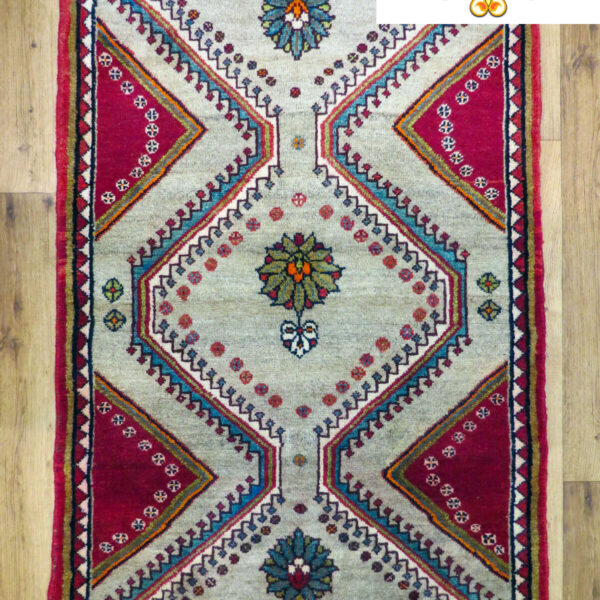 Sold (#F1191) approx. 129x83cm Hand-knotted Tabriz Persian carpet Classic antique Vienna Austria Buy online