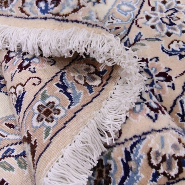 W1 (#221) 类似全新约 270x185 厘米手工打结波斯地毯 Kirman Golfarang 花卉奖章搭配全新羊毛古董经典维也纳奥地利在线购买