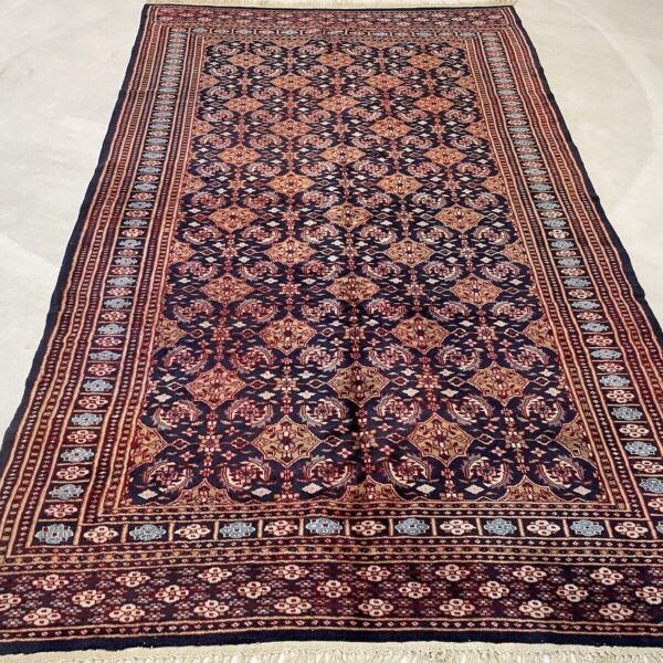 Rytietiškas kilimas Bochara Retas pavyzdys, smulkiai surištas grynos vilnos rankomis 260/160 Pirkite klasikinį rytietišką kilimą Vienna Austria internetu