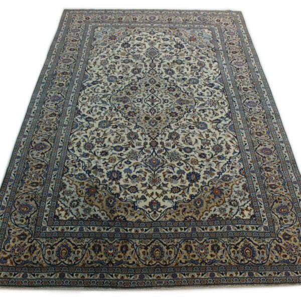 Klasický koberec Kashan v 380x240 ručne viazaný