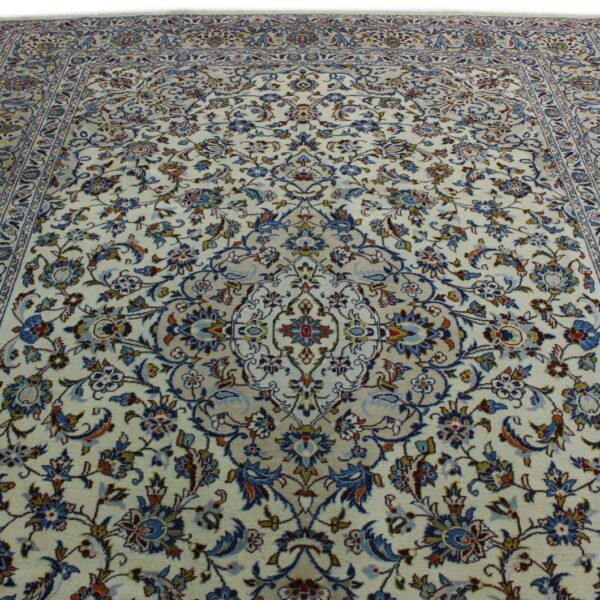 Класически килим Кашан в 400х300 ръчно плетен