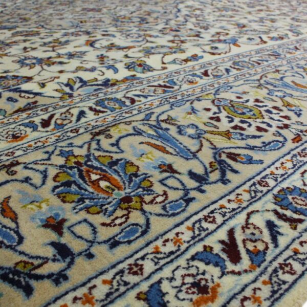 Класически килим Кашан в 400х300 ръчно плетен