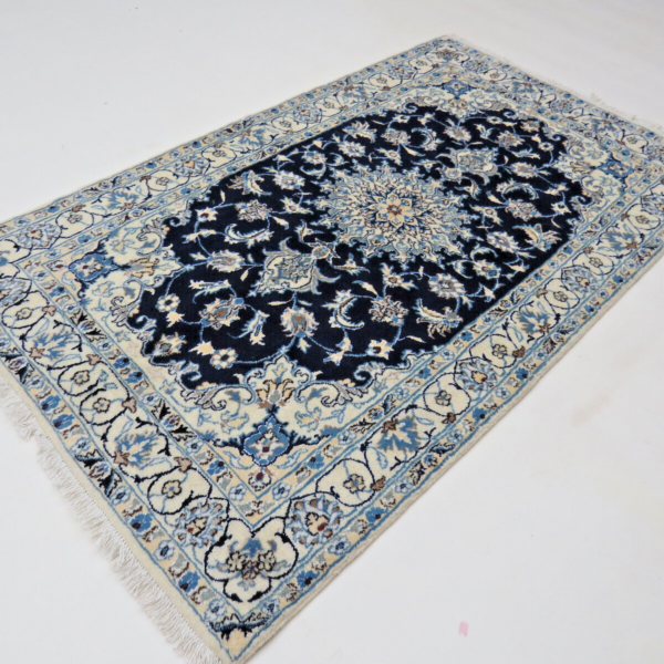 #F91931 Fantasticky krásny orientálny koberec 200x120 Perzský koberec Nain New s hodvábom Fine Classic Nain Vienna Rakúsko Kúpiť online