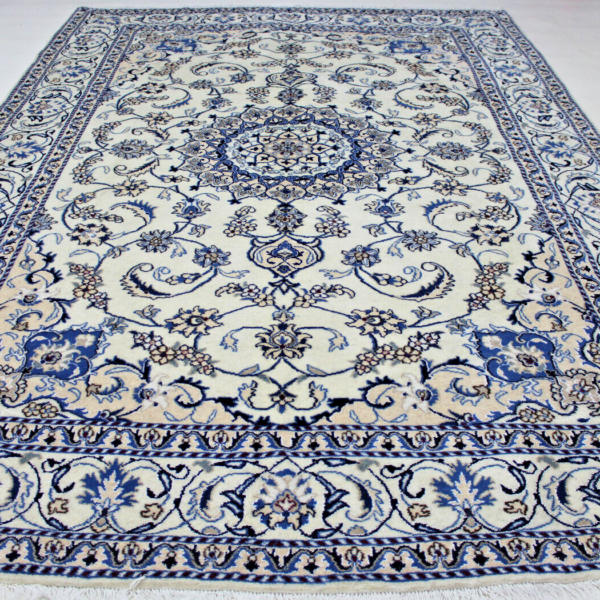 #F91737 Fantastically beautiful oriental carpet 294x200 Persian carpet Nain New Fine with silk classic Nain Vienna Austria Buy online