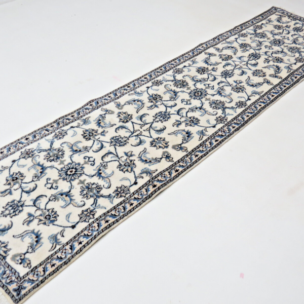 #F91939 Fantasticky krásný orientální koberec 296x77 Perský koberec Nain New Fine s hedvábím klasika Nain Vienna Rakousko Koupit online