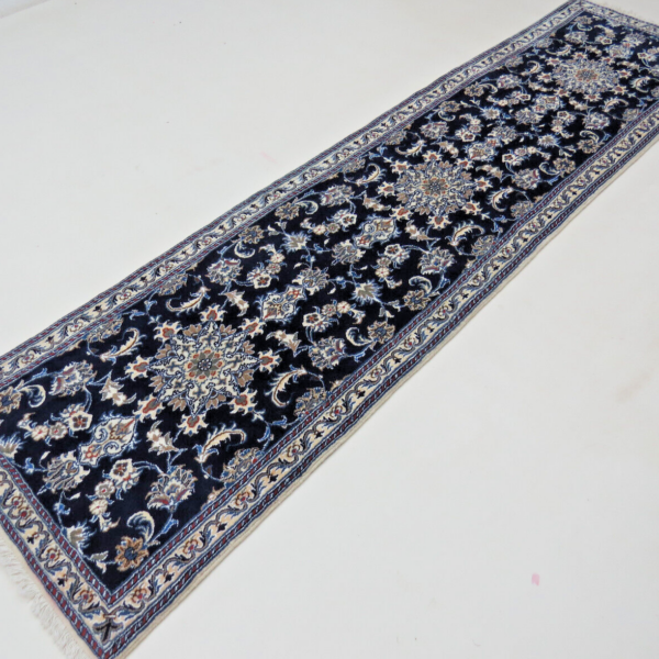 #F91952 Fantastisen kaunis itämainen matto 296x78 persialainen matto Nain New Fine silkkiklassikko Nain Vienna Austria Osta verkosta