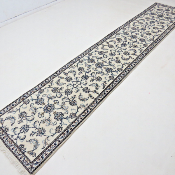 #F91957 Fantastisen kaunis itämainen matto 395x80 persialainen matto Nain New Fine silkkiklassikko Nain Vienna Austria Osta verkosta