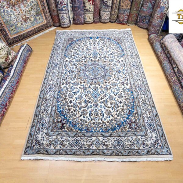فروخته شد (#324) فرش دستباف نایین 300 در 190 سانتی متر فرش ایرانی با ابریشم بژ 12لا