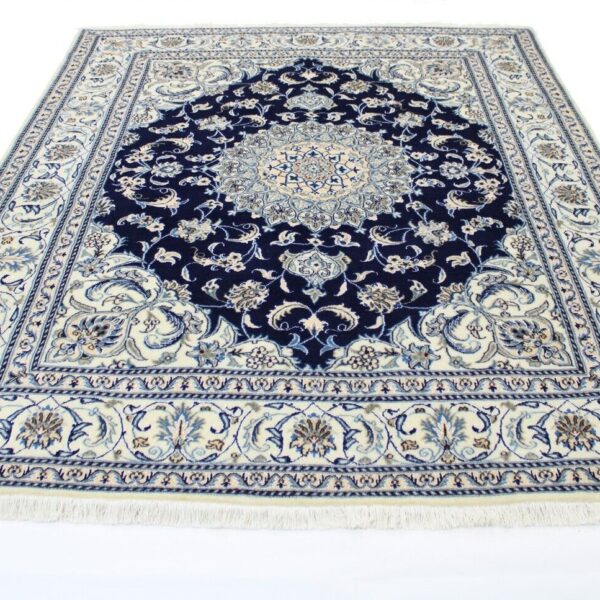 #Y100670 Originalt persisk teppe Nain Nye varer 247 cm x 199 cm