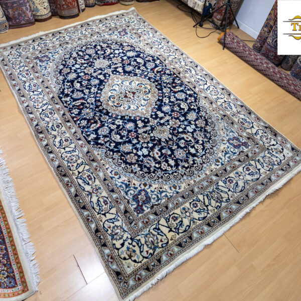 Sold W1(#332) 294×187cm Hand-knotted Nain Persian carpet 12la