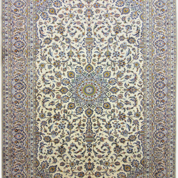 H1 Visokokakovostna ročno vozlana perzijska preproga Kashan dimenzij 375x261 cm