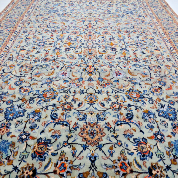 Wunderschöner Orientteppich Kashan 395x267 cm fein signiert
