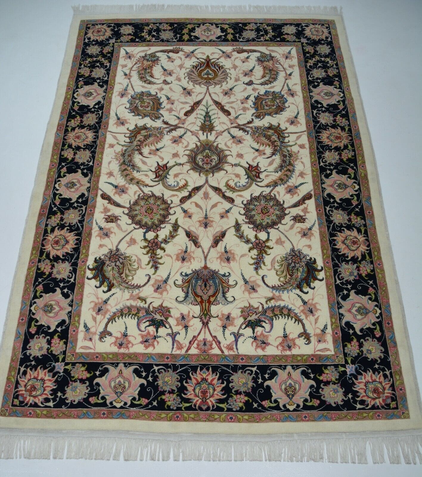 Handgeknüpfter Woll- und Seidenteppich Tabriz, ca. 314 x 200 cm