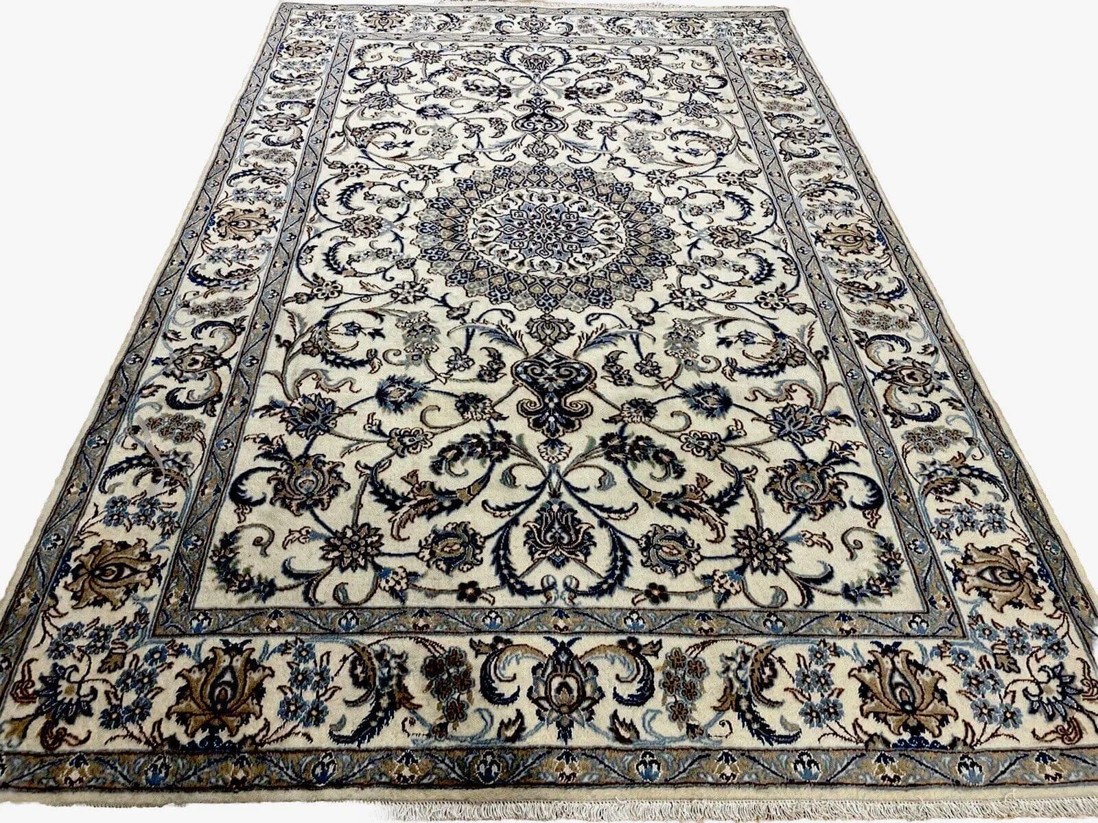 Klassischer Orientteppich Nain Beige / Creme 310x200 cm - Florales Design & Medallion - handgeknüpft Perserteppich
