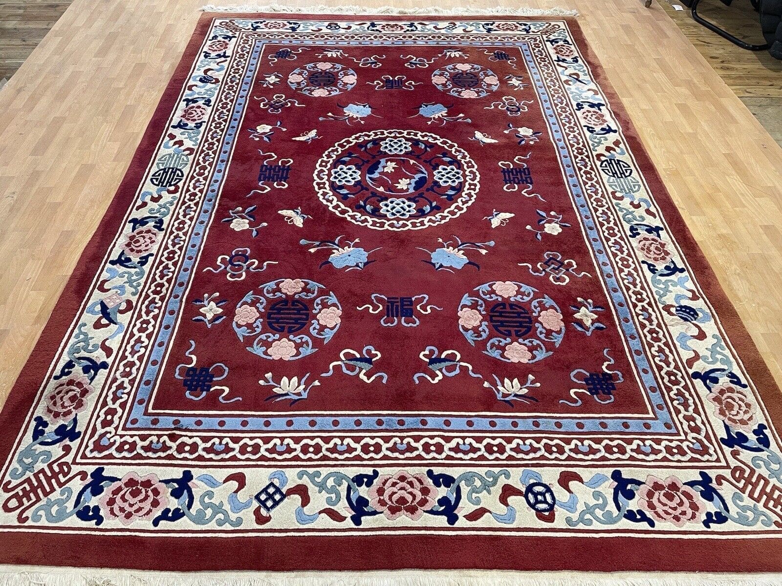 Klassischer Peking Chinateppich 350x250 cm – Hochflor 2cm, rotes Feld mit beiger Bordüre, sehr gute Qualität, handgeknüpft, Perserteppich