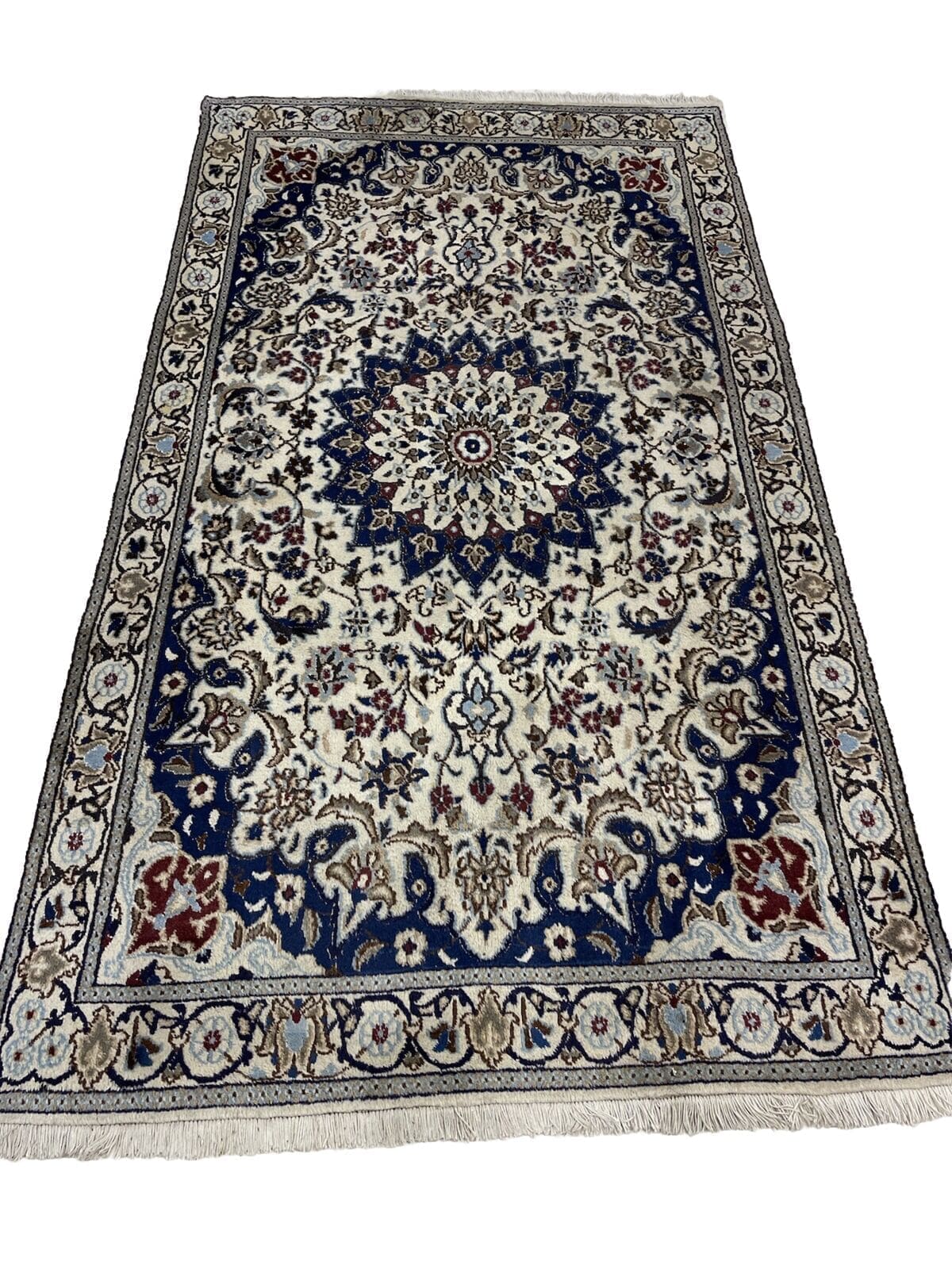 **Beiger Top Nain Perserteppich 200x115 cm – Florales Design mit Medallion und dekorierten Ecken – Handgeknüpft, Perserteppich**