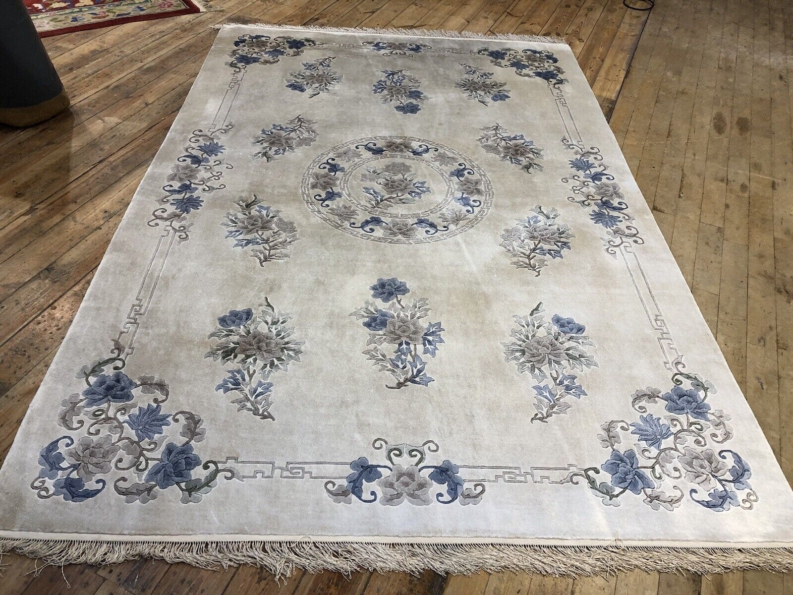 Exklusiver Peking Perserteppich 280x180 cm – Handgeknüpft, 100% Reine Seide, Grau-Blau, Florhöhe 6 mm, Ideal für Fußbodenheizung, Einzelstück