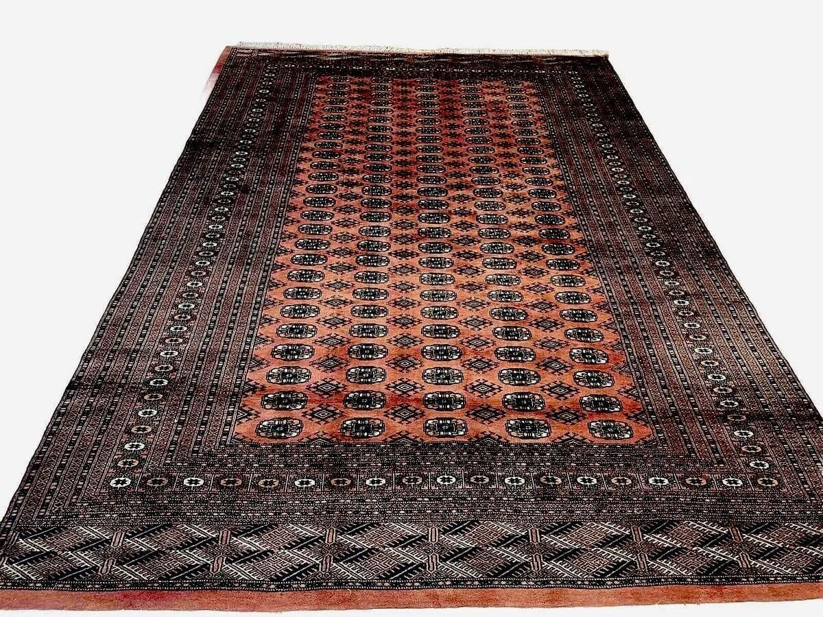 Exklusiver Perserteppich 300x220 cm mit 350.000 Knoten/qm – Pastellrosa, geometrisches Muster, handgeknüpft