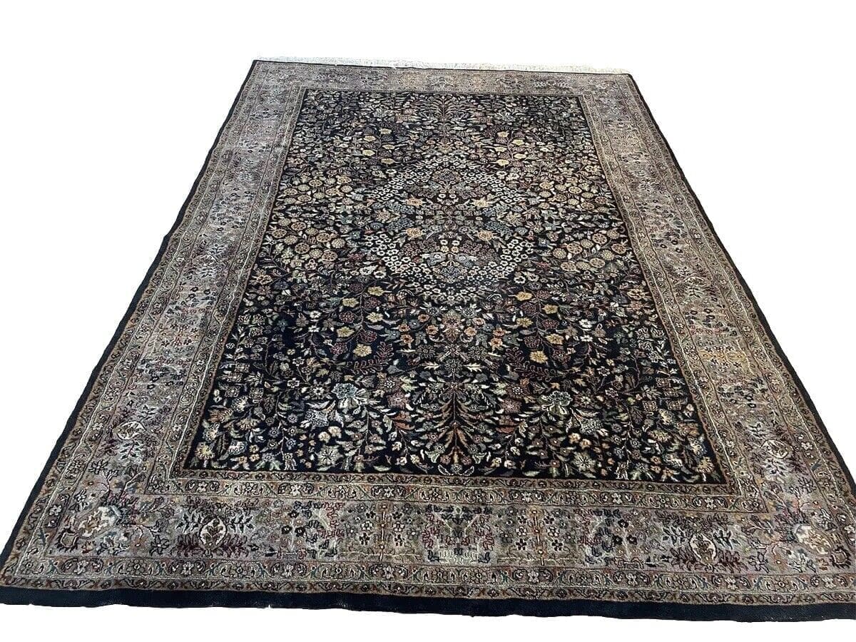 Perserteppich "Garten Von Eden" – 296x206 cm, 10 mm Florhöhe, geblümtes Muster in Blautönen, 100% reine Schurwolle, handgeknüpft