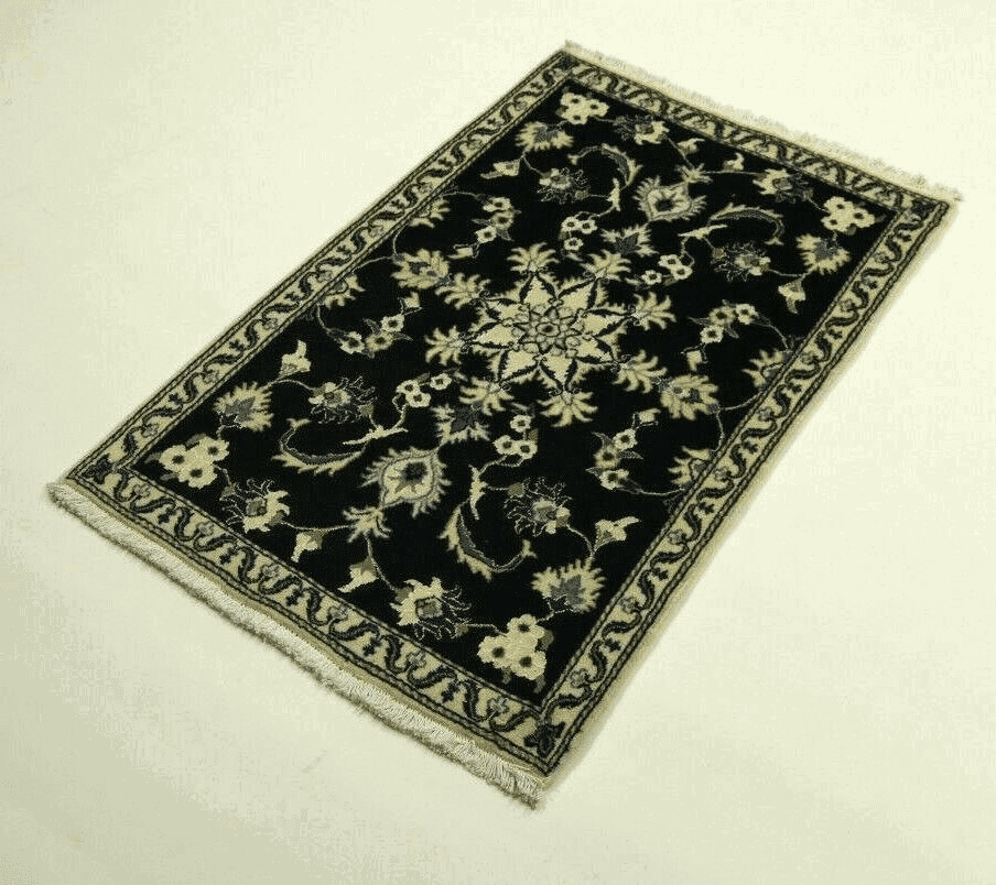 Wunderschöner Orientteppich Super Nain (133 x 89 cm) – 300.000 Knoten/m² – 100 % Schurwolle, handgeknüpft, Perserteppich