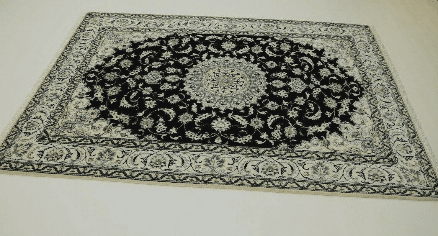 Wunderschöner Orientteppich Super Nain 292 x 196 cm, ca. 300.000 Knoten/m², 90% Schurwolle & 10% Seide, Unikat, handgeknüpft, Perserteppich