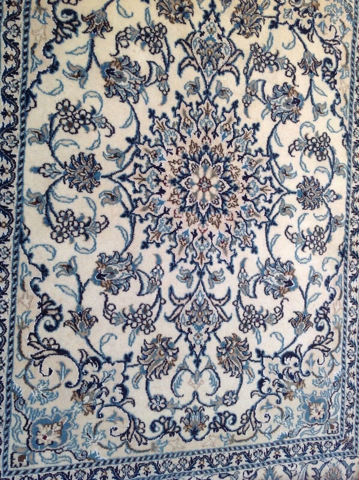 Wunderschöner Perserteppich Nain 201 x 154 cm – 300.000 Knoten/m² – 90 % Schurwolle, 10 % Seide – handgeknüpft