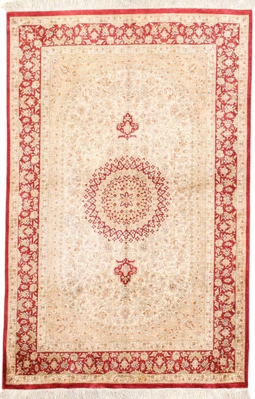 Eleganter Ghomsilk Teppich 152x101 cm – Handgeknüpft, Creme/Rot