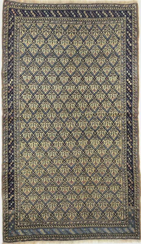 Russischer Antik Teppich 242x139 cm | Handgeknüpft, Vintage Eleganz