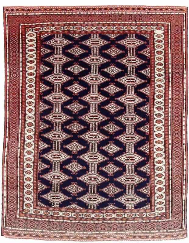 Turkaman Teppich 140x109 cm – Handgeknüpft mit Rautenmuster