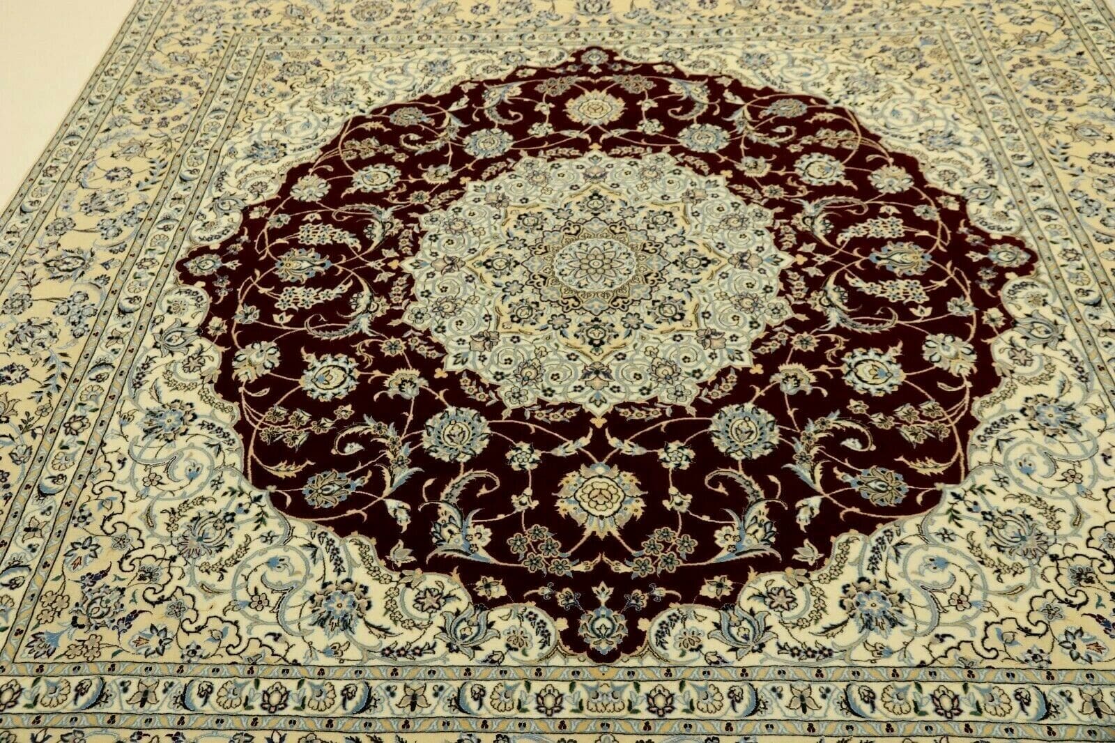 Wunderschöner Orientteppich Super Nain 6 La 254 x 261 cm handgeknüpft