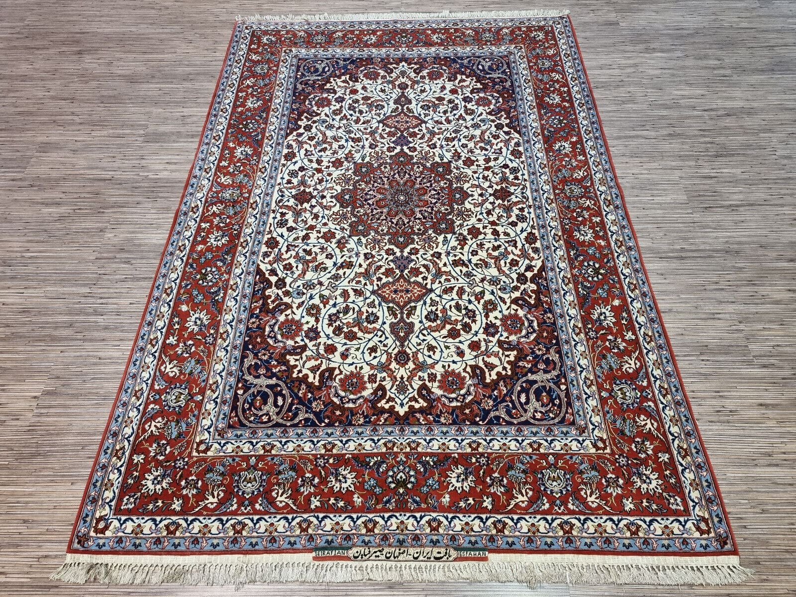 Wunderschöner Persischer Isfahan Teppich Seirafian signiert 239x158cm, 800.000 K/m², handgeknüpft