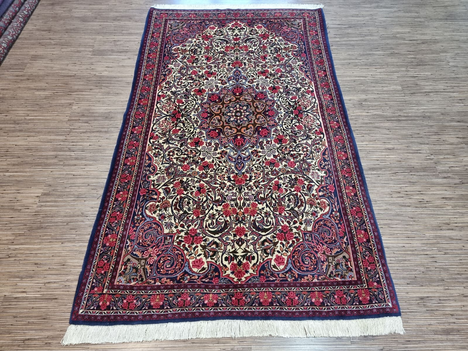 Wunderschöner Persischer Rosenbidjar 224x132 cm, 500.000 K/m², handgeknüpft