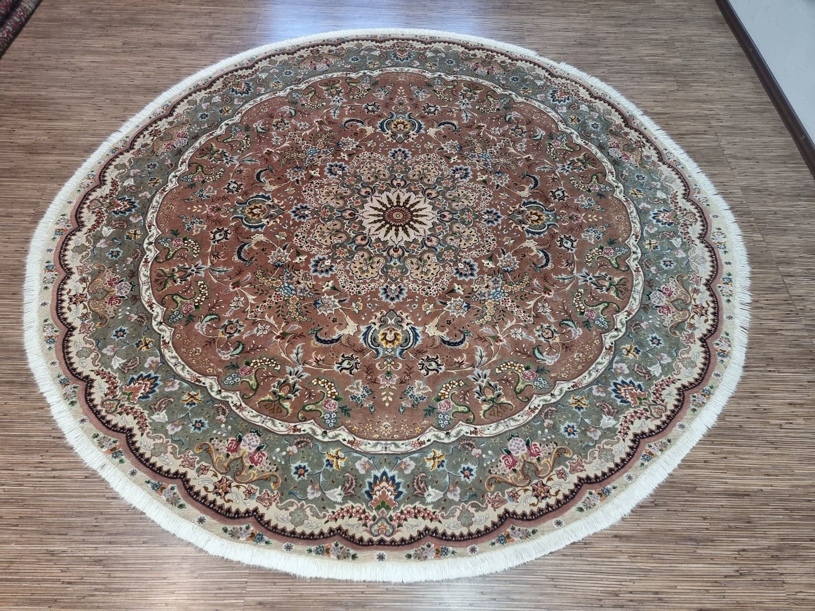 Wunderschöner Persischer Täbriz Teppich Durchmesser 257cm, handgeknüpft, Seide H1