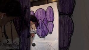 $10.000 maßgeschneiderter KAWS-Teppich.