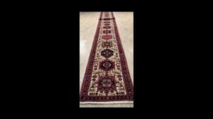 2' 9" x 23" Woll Gharajeh Tribal Runner Authentischer Persischer Teppich