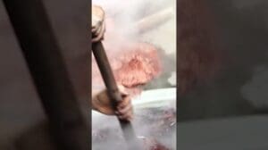 Alle Prozesse der Renovierung eleganter handgeknüpfter persischer Teppiche