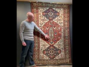 Antiker Bakhtiar-Teppich #antikeTeppiche #Innenräume #persischeTeppiche