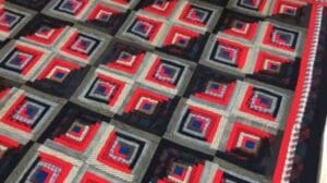 Antikes Blockhaus-Quilt aus der Mitte des 19. Jahrhunderts Provenienz bei Connectibles