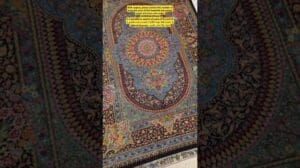 Der halbfertige Seidenrahmen des Meisters der Teppichweberei in Isfahan #HandgewebterTeppich #Teppich #Luxus #Teppich #Wohnkultur #Kunst #Teppich #Kunst