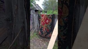 Die echten vorrevolutionären Tjumener Kissen waren in jedem Dorfhaus (Tjumener Oblast)