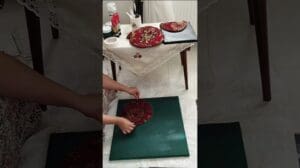 Ein altes handgeknüpftes Teppichstück, das weggeworfen werden sollte, und ich habe es auf diese Weise wieder zum Leben erweckt #Nord #Teppichbild #Teppich